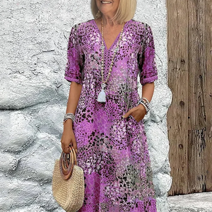 Kvinnors Midi Klänning med V-Hals för Eleganta Tillfällen